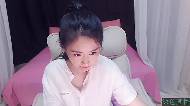 CN-Babycat online show from November 16, 2025, 3:23 am