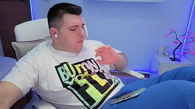 JasonJacks online show from November 18, 2025, 6:07 am