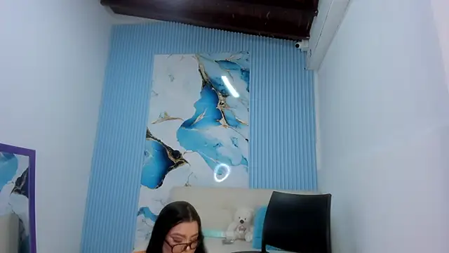 Danniela18  online show from March 19, 2025, 4:02 pm