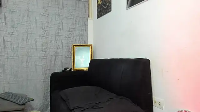 vincent carusso94 online show from October 29, 2025, 4:09 pm