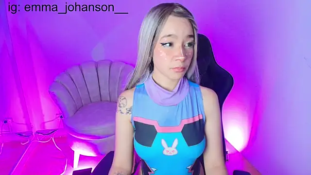 Snapshot of EmmaJhonnsson chatting on January 8, 2025, 6:20 am EmmaJhonnsson online show from January 8, 2025, 6:20 am