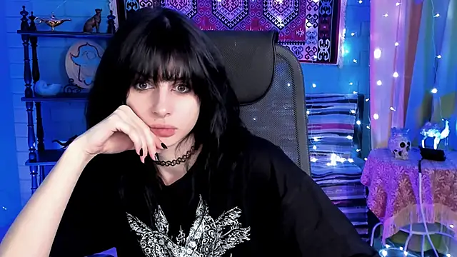 JadeCastle  online show from February 18, 2026, 4:14 pm