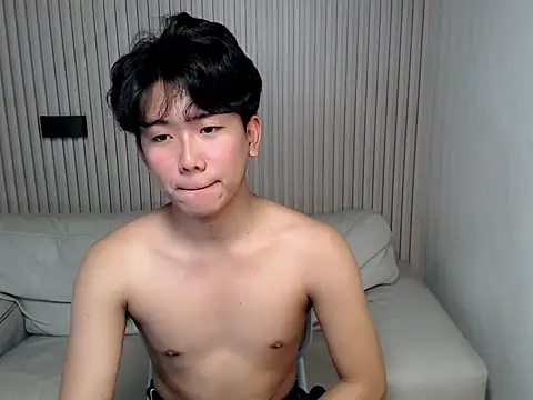 dangerzone0122 online show from April 18, 2026, 7:40 pm