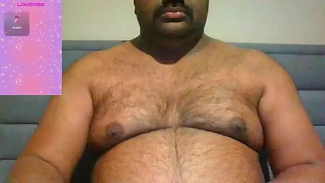 indianbearbot online show from December 14, 2025, 8:57 pm