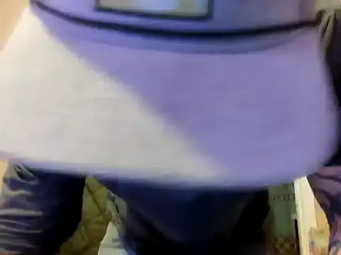 Huntzg23 online show from December 1, 2025, 8:52 am