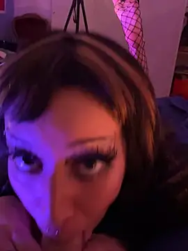 littlewitchxoxo online show from February 22, 2025, 9:59 pm