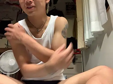 Snapshot of kuma0908 chatting on September 11, 2025, 12:38 pm kuma0908 online show from September 11, 2025, 12:38 pm