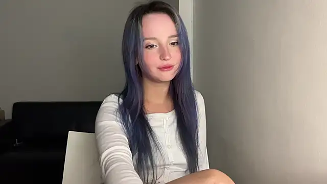 bumble bee online show from February 26, 2025, 11:41 am