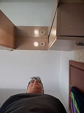 SecretlyDD online show from March 20, 2025, 8:42 am