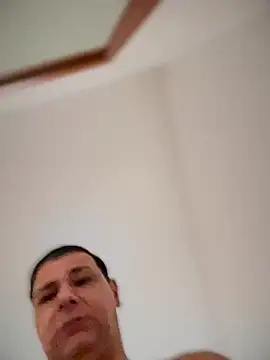 SecretlyDD online show from November 5, 2025, 9:42 am