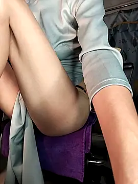 Lucy limon online show from December 18, 2025, 8:53 am