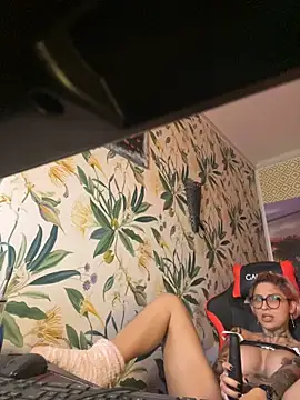 Lucky Deniz online show from December 17, 2025, 10:38 pm