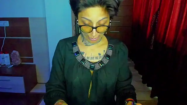 Lucky Deniz online show from March 17, 2026, 11:02 am