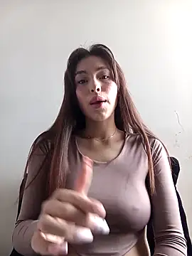 eriika deep  online show from November 22, 2025, 3:33 pm