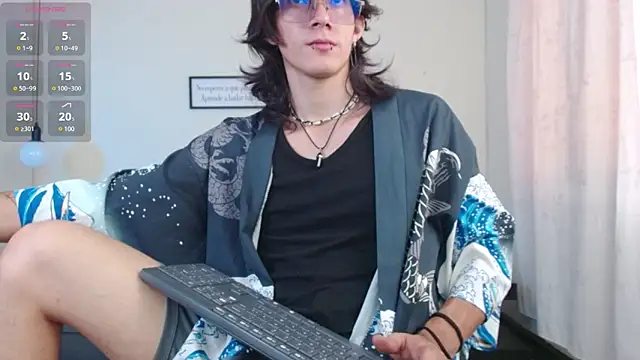 Snapshot of andreey50 chatting on February 27, 2025, 8:53 pm andreey50 online show from February 27, 2025, 8:53 pm