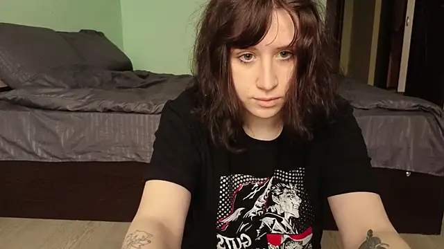 whatamarrie online show from February 11, 2025, 8:48 am