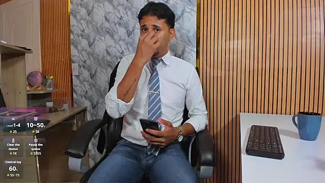 Hideintheoffice online show from March 29, 2026, 1:00 pm