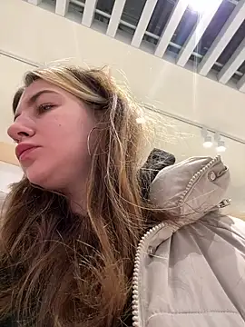 MayaMystic online show from January 15, 2025, 3:07 pm