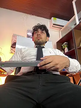 Samir bear online show from April 18, 2026, 12:42 pm