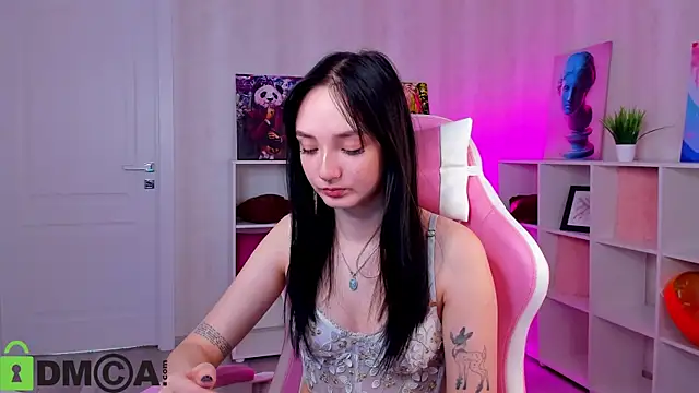 Cheryl  Brown online show from November 20, 2025, 1:28 am