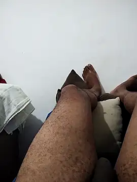 lucasquirao1234 online show from October 6, 2025, 10:23 am