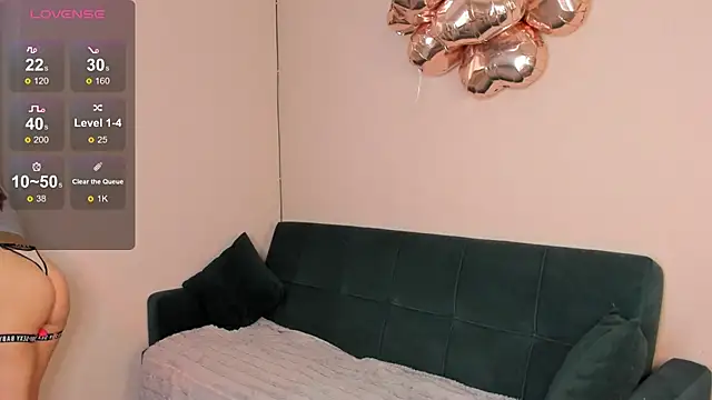 imMolly11 online show from February 25, 2025, 7:09 am