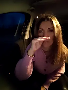 sansan2411 online show from December 16, 2025, 4:34 pm