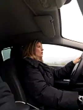 sansan2411 online show from February 16, 2026, 1:18 pm