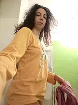 naughty69curls online show from March 29, 2026, 5:02 pm