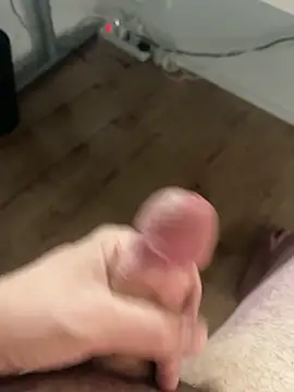 mikiss789 online show from March 12, 2026, 4:13 pm