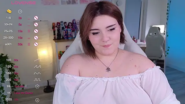 YumiYammy online show from October 5, 2025, 6:50 pm