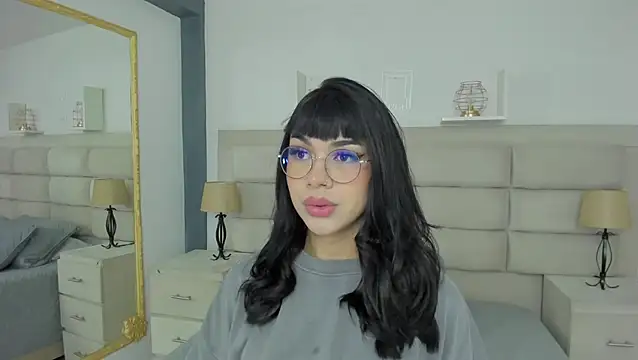 RoseCassie online show from February 14, 2025, 12:57 pm