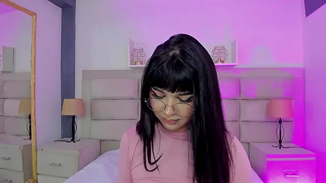 RoseCassie online show from February 26, 2025, 4:45 pm