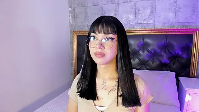 RoseCassie online show from March 11, 2025, 1:45 pm