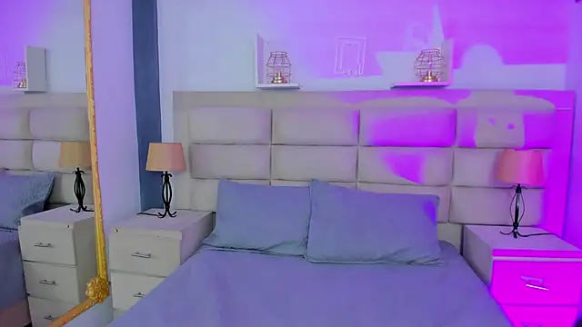 RoseCassie online show from March 14, 2025, 1:35 pm