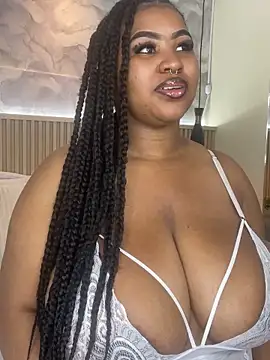 AinaraJimenez online show from December 4, 2025, 7:00 pm