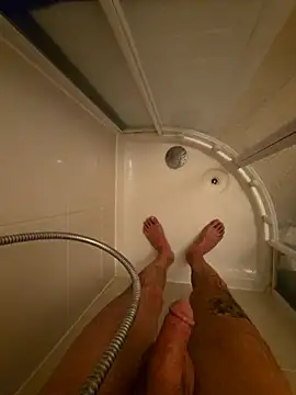 Snapshot of Kingqueen696 chatting on December 17, 2025, 11:27 am Kingqueen696 online show from December 17, 2025, 11:27 am