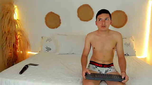 TifannyRossiii online show from February 11, 2026, 1:54 am