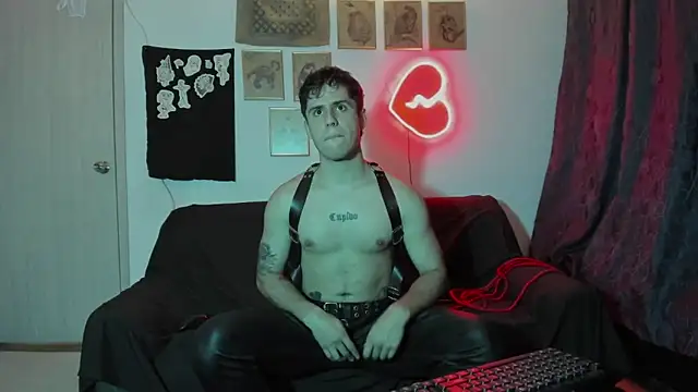 Snapshot of Antonello_Vannucci chatting on January 11, 2025, 8:21 pm Antonello Vannucci online show from January 11, 2025, 8:21 pm