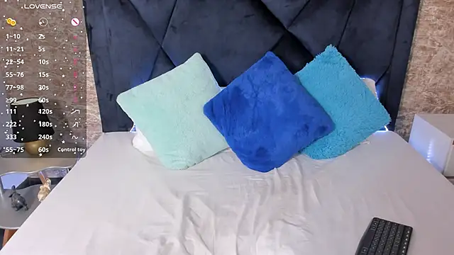 Lily Woodz online show from February 2, 2025, 6:20 pm