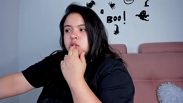 lizzie c online show from November 2, 2025, 9:06 pm