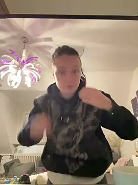 milabandolero online show from December 28, 2024, 6:50 pm