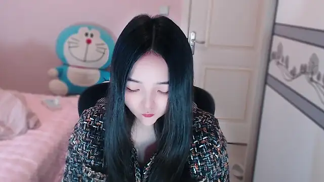 xiao-xiao-D online show from October 28, 2025, 8:29 am