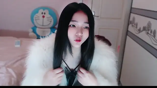 xiao-xiao-D online show from November 6, 2025, 6:03 am