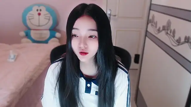 xiao-xiao-D online show from November 23, 2025, 3:39 am