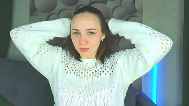 Snapshot of Cute_smile_sharon chatting on February 10, 2025, 2:30 am Cute smile sharon online show from February 10, 2025, 2:30 am