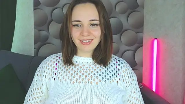 Snapshot of Cute_smile_sharon chatting on February 10, 2025, 5:36 am Cute smile sharon online show from February 10, 2025, 5:36 am
