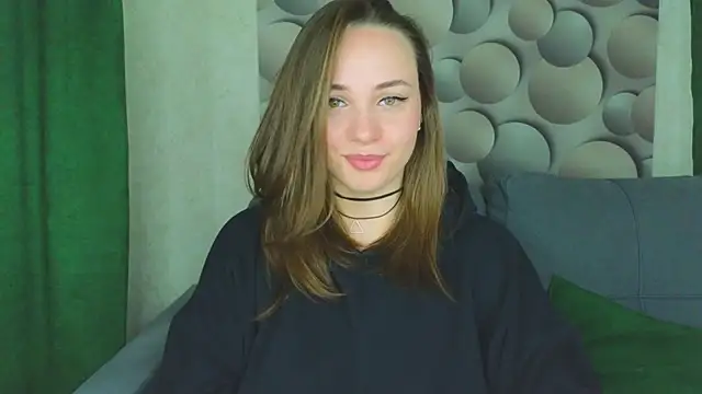 Snapshot of Cute_smile_sharon chatting on September 12, 2025, 4:45 am Cute smile sharon online show from September 12, 2025, 4:45 am