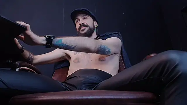 AxelColton online show from January 26, 2025, 12:11 pm