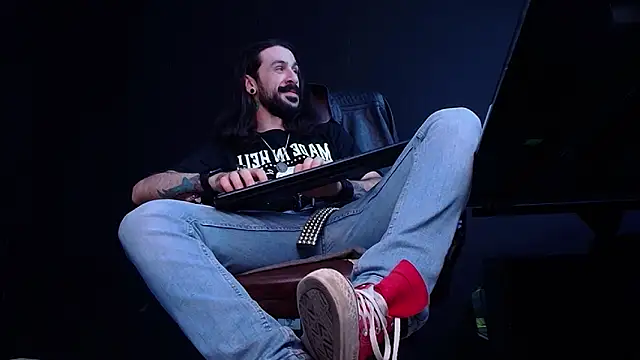 AxelColton online show from November 16, 2025, 11:05 am